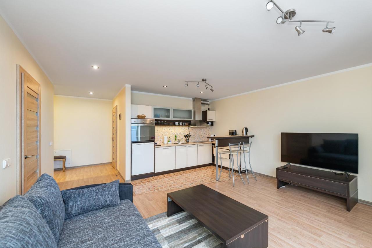 Lovely City Panorama Apartment By Polo Apartments Kaunas Esterno foto